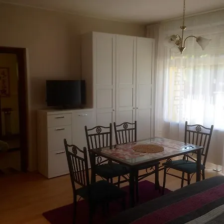 Oazis Apartman *