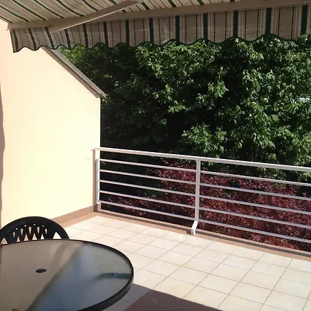 Oazis Apartman *